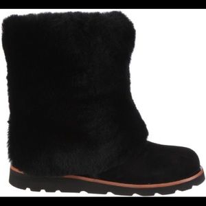 Bottes hiver UGG modèle Maylin noir taille 36 eur